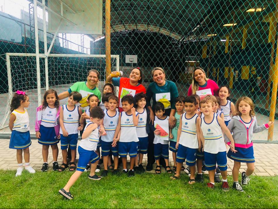 crianças do ensino infantil do joviniano barreto